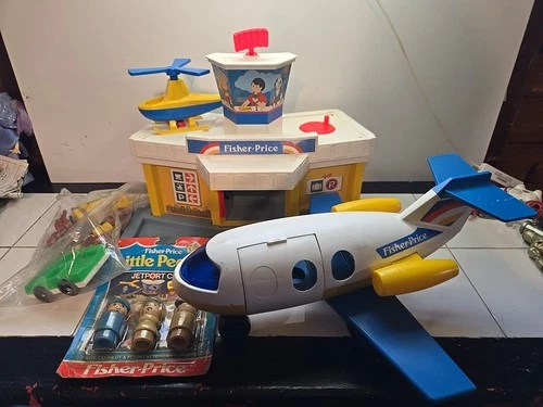 VTG Fisher Price Little People Play Family Jetport Airport With new accessories.