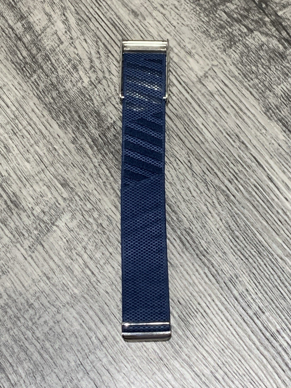 Whoop 4.0 luxeknit band strap with platinum hardware