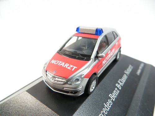 1:87 Herpa Mercedes Benz B-Klasse Notarzt Dealer limitierte Ed. #9859 - Picture 2 of 6