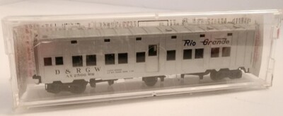 Micro Trains N Scale 50' Troop Sleeper Denver & Rio Grande Western #AX-2566 MW