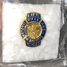 Vintage NRA Life Member Pinback Gold & Enamel Lapel Hat Pin