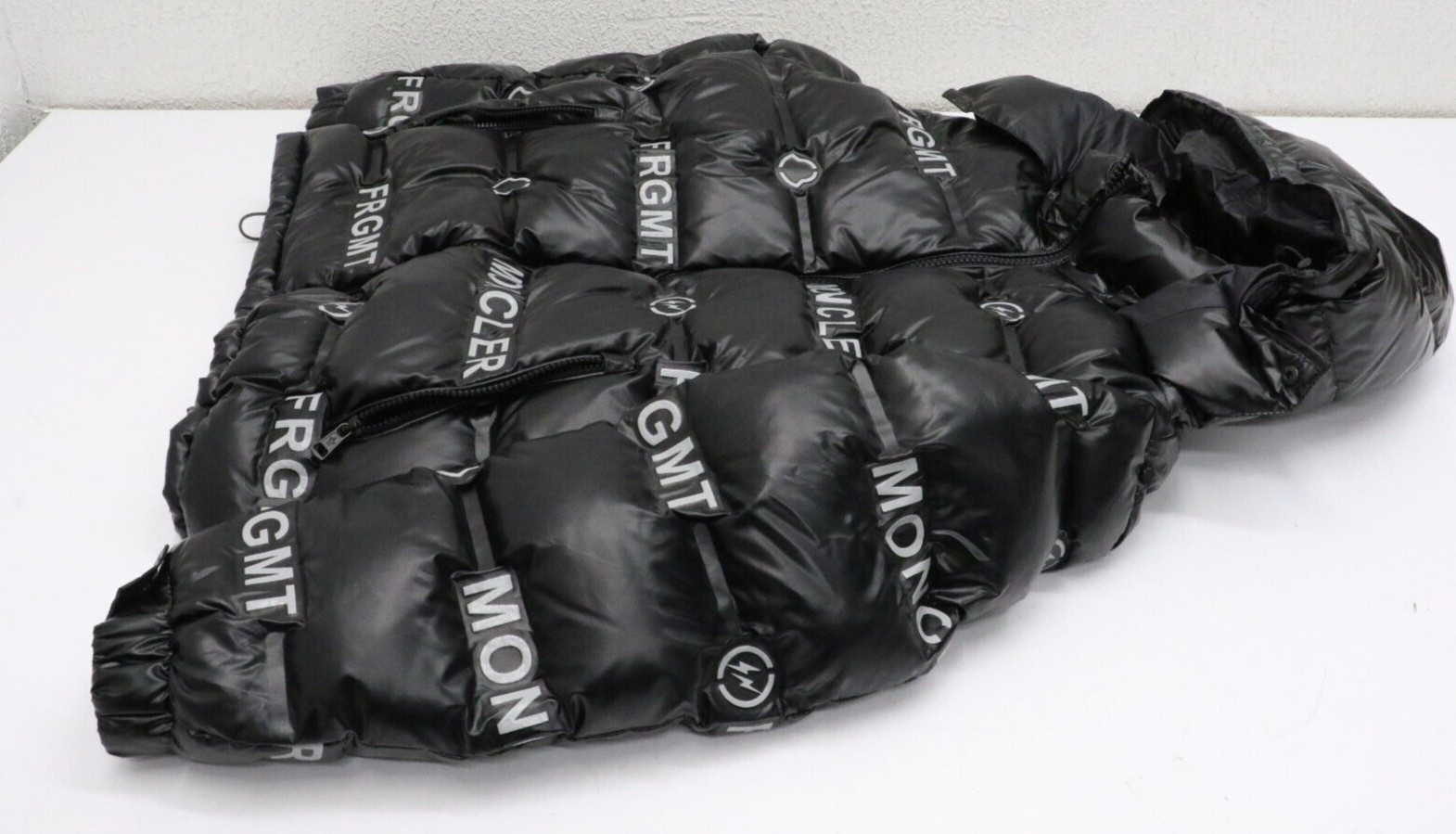 Moncler X Fragment Hiroshi Fujawara Allover Print Down Jacket Mens Size 3 image 5