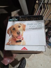 Petsafe Model RF-304 Radio Fence Deluxe System Transmitter and Collar Set