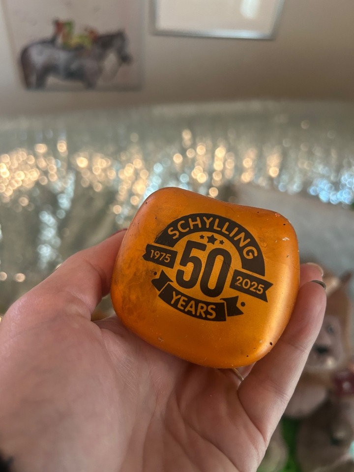 rare-schylling-gold-needoh-nice-cube-50th-anniversary-limited-edition
