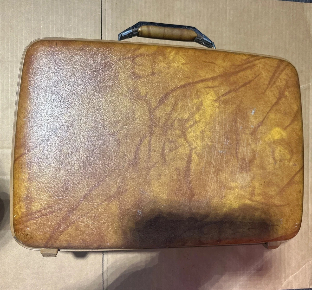 Plastic 1980s Vintage Luggage & Vintage Travel Accessories for