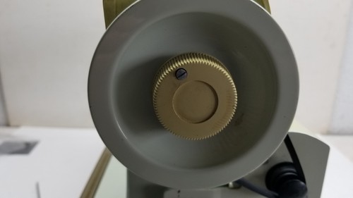 Singer 242 Nähmaschine OEM Schwungrad Spannknopf - Bild 1 von 2