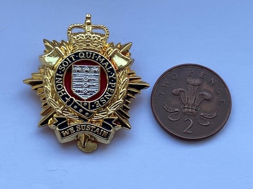 Modern Reproduction Military Cap Badges - Picture 48 of 55