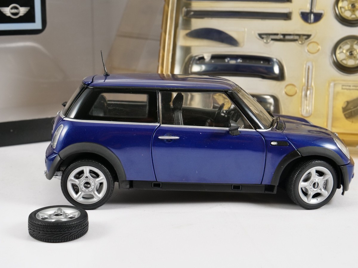 KYOSHOMINI ONE AERODYNAMICS PACKAGEミニワン Kyosho No. 80 43 0 1 48 552 MINI One Aerodynamics Package 1