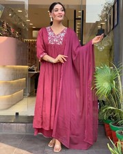 Women' s VISCOSE CHINNON Embroidery Kurta with Pant  Dupatta