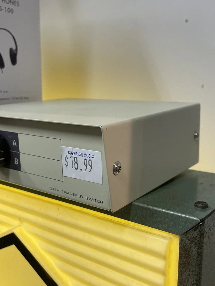 Manual Data Transfer Switch Box 2-Position 2-Port A/B - AB Serial Switchbox - Image 2 of 3