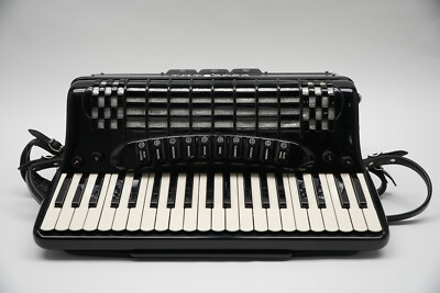 4550 - Black Futurama Symphony Piano Accordion LMH 41 120 | eBay