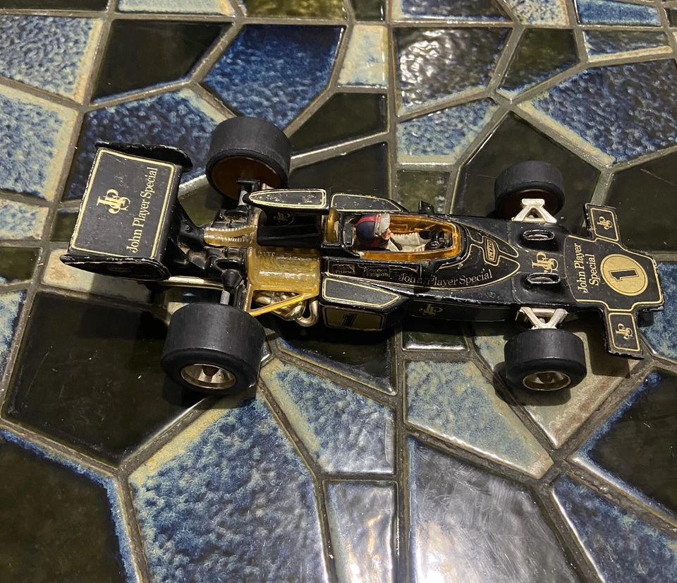 CORGI JOHN PLAYER SPECIAL F-1 Ford Race Car GT.BRITAIN 1/36 Collectors Car Item - Image 4 of 4