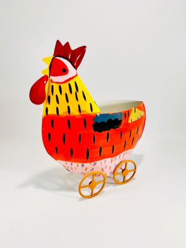 Pfaltzgraff Pistoulet Jana Kolpen Folk Art Tin Chicken w/ Wheels Planter Basket - Picture 1 of 8
