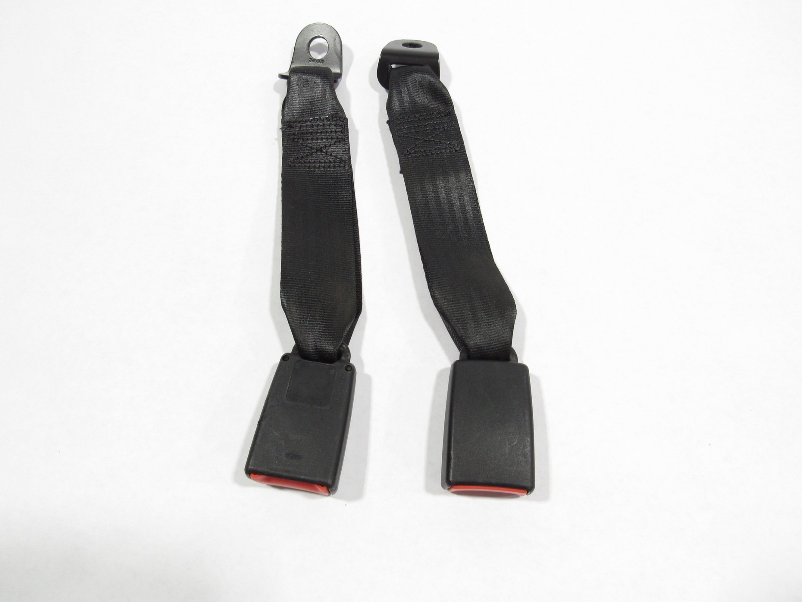 02-06 Maserati Coupe GT 2004 Rear Right Left Seat Belt Buckle Set 2 PCS ;