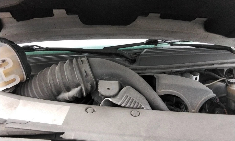 2012 GMC Yukon 6.2L Engine Motor OEM 174K Miles - LKQ440225072 - Image 3 of 4