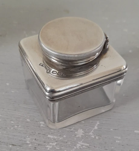 Georgian Hallmarked Silver Travelling Inkwell London 1829 Screw Cap Locking
