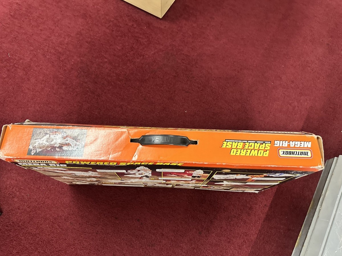 Matchbox Powered Space Base Mega-rig 35854 Mattel Wheels 1998 for