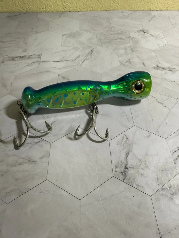 Señuelo de pesca Williamson 120 Surface Popper 7”, azul claro, verdoso, ojos 3D Foto 4 de 4