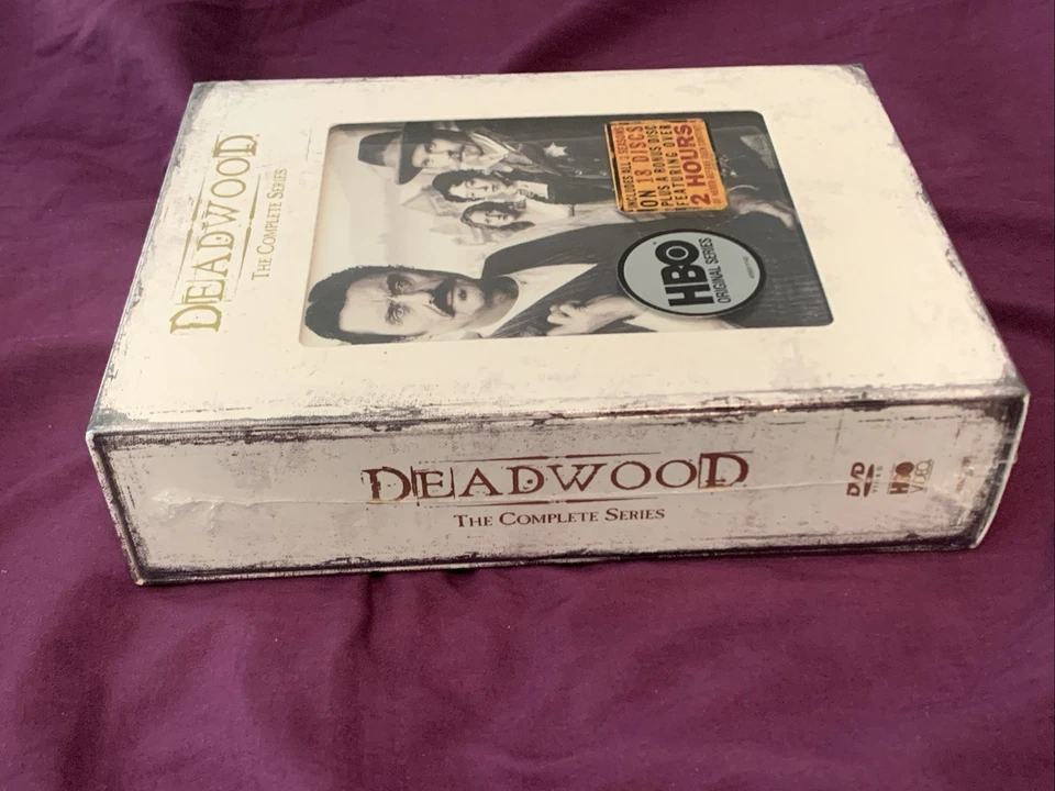 Deadwood The Complete HBO Series (DVD Box Set 2008 19-Disc Set) Brand New Sealed Foto 3 de 4