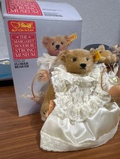 Steiff Flower Bear 0155/22 Margaret Woodbury Strong Museum ref. 301