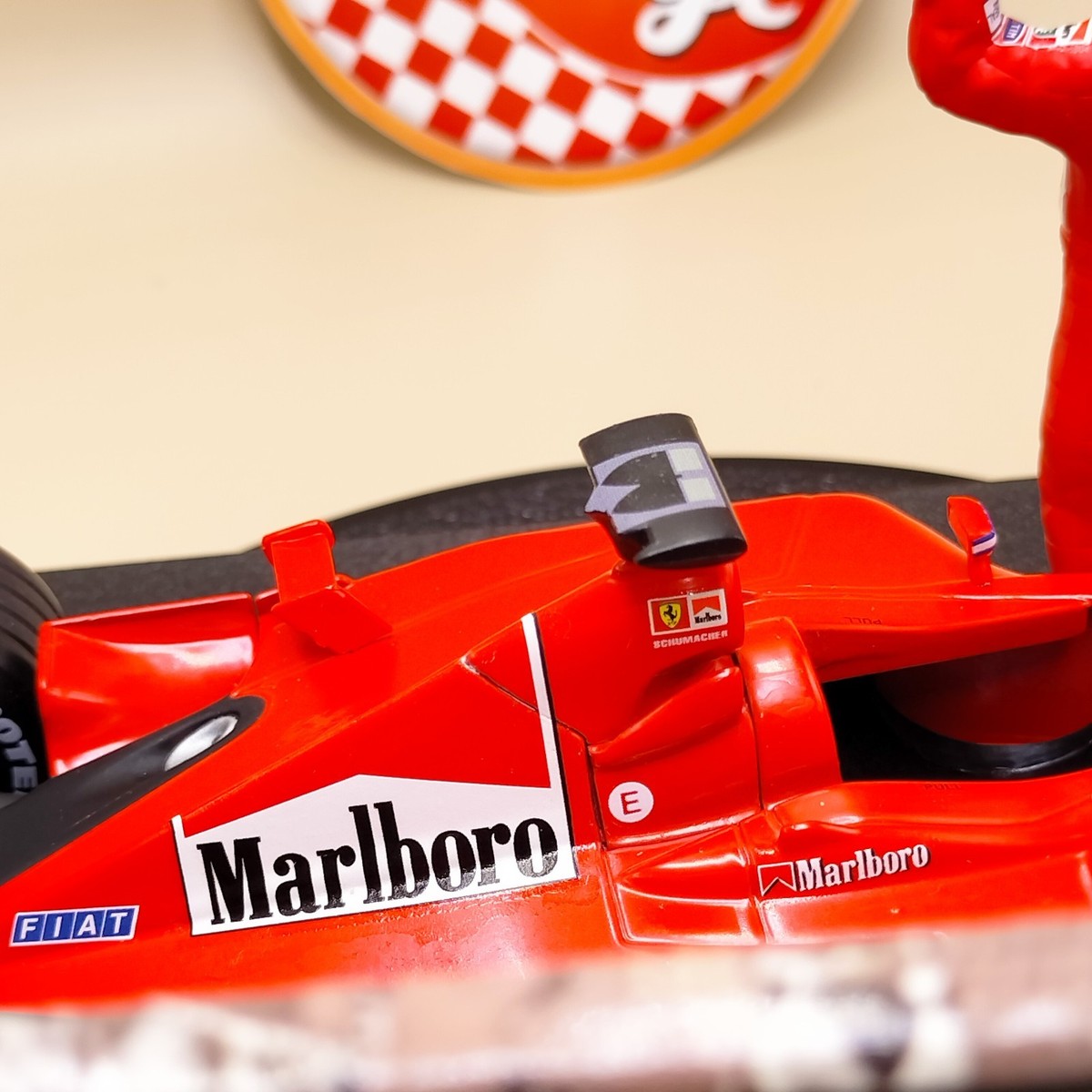 1/18　Ferrari F2001 M.シューマッハー　Marlboroロゴ 1/18 Ferrari F2001 M.シューマッハー Marlboroロゴ