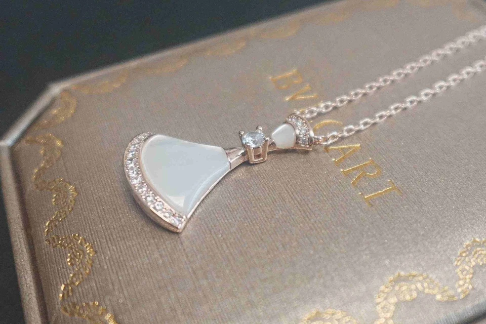 Collar Perfect/Bvigarl DivasDREAM Oro Rosa 18K Diamantes Collar Foto 2 de 4