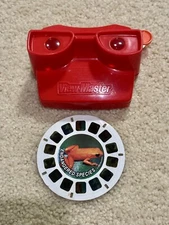 ViewMaster Classic Reel Slide 3D Viewer RED with Animal Picture Card 2020 Works