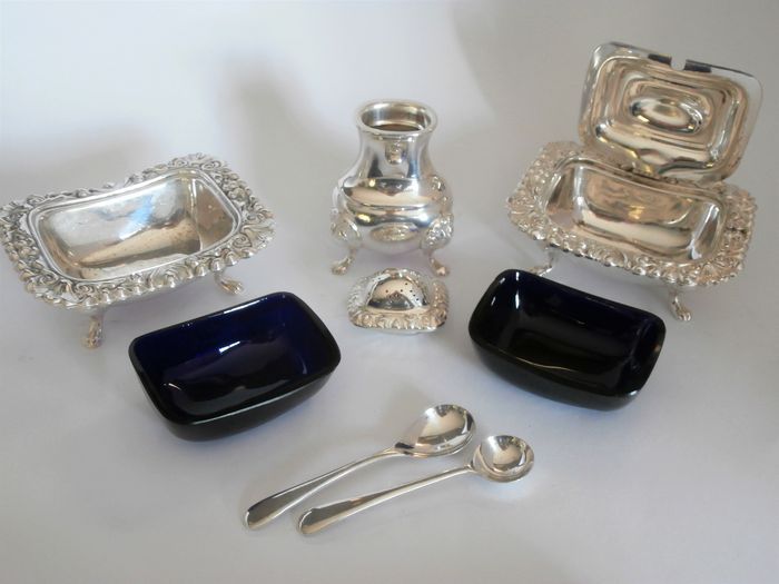 "Antique & Rare ""Viners Of Sheffield"" Salt & Sauce Set"