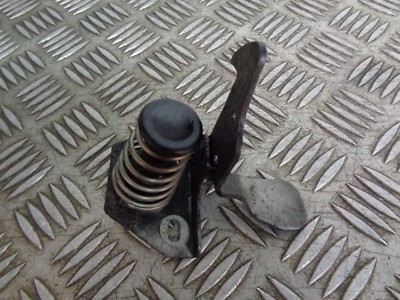 2005 BMW 1 SERIES E87 BONNET CATCH BONNET LATCH 51237071124  