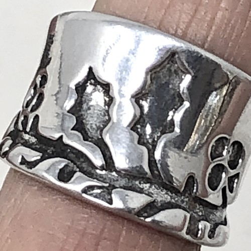Christmas Holly Ring Band Aluminum Arthur Court Signed Jewelry Holiday