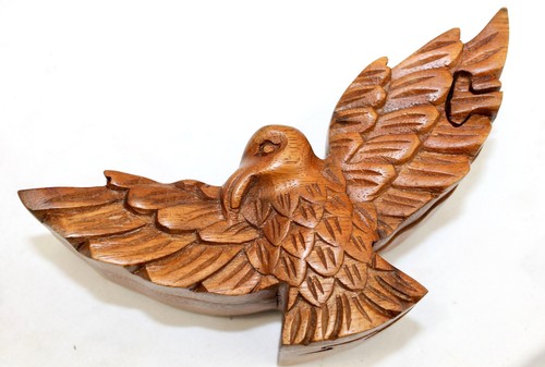 Soaring Eagle Secret Puzzle Trinket Box Hand Carved Wood handmade Bali art - 第 1/9 張圖片