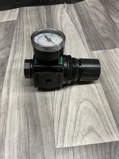 Wilkerson R18-02-F000 Regulator #4013C146PR4SI