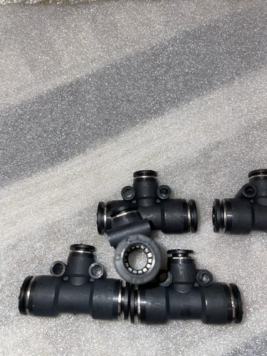 PNEUMATIC Air Fittings Push To Connect Fittings 3/8'' x 1/4'' x 3/8 Inch 5 Pc. - Picture 8 of 9