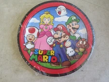 Sealed Nintendo Super Mario 2015 8 Pack Paper Plates DesignWare