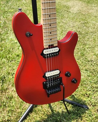2015 EVH WOLFGANG SPECIAL ELECTRIC GUITAR WITH EVH HARD CASE