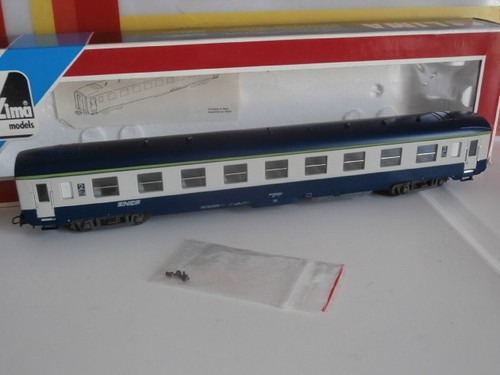 SNCF VOITURE COUCHETTES DEV BI COLORE 2ème classe  LIMA MODELS REF 309209 | Zustand: Occasion