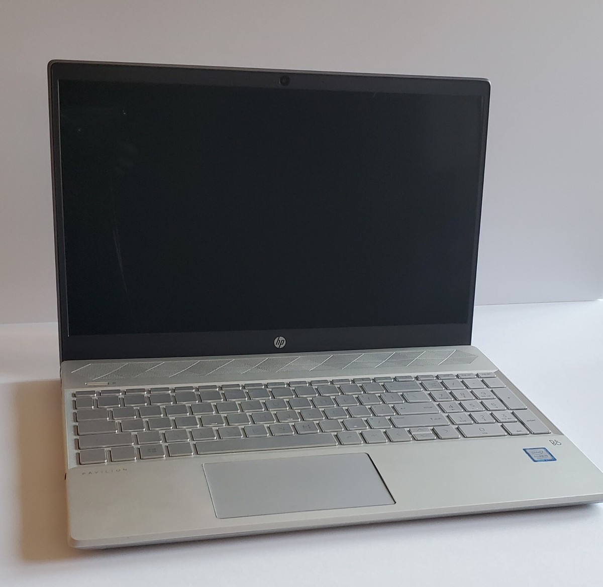 HP PAVILION 15-CS0057OD 15.6” | Intel i5-8250u | 128GB SSD | 12GB