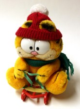 Vintage 1978 Garfield Takes the Mountain Sleigh Ride Plush 8 Inch