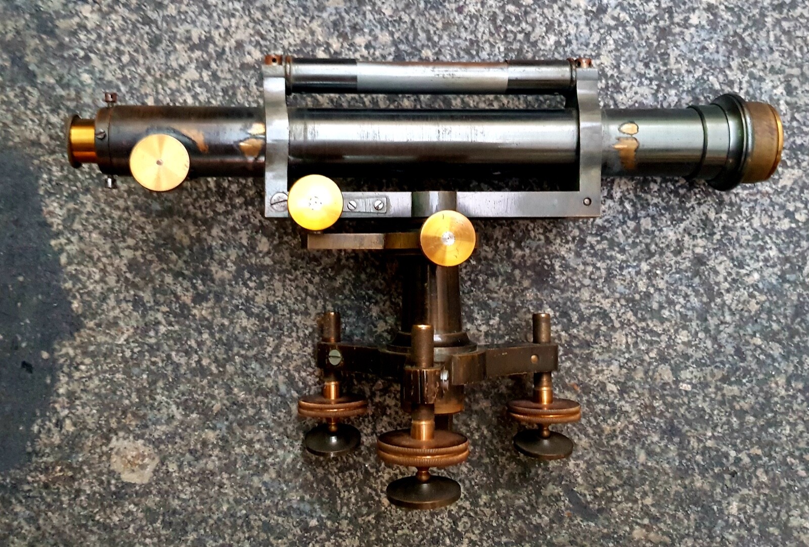 Vermessungsgerät Nivelliergerät Theodolit Vermessungsinstrument Liebenwerda BOX