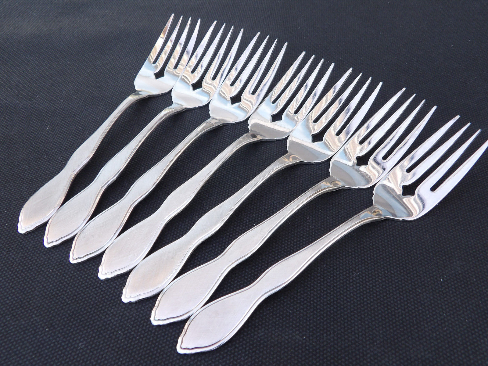 Rogers 1881 Oneida LTD Twilight Stainless Flatware Salad Forks-7 Total
