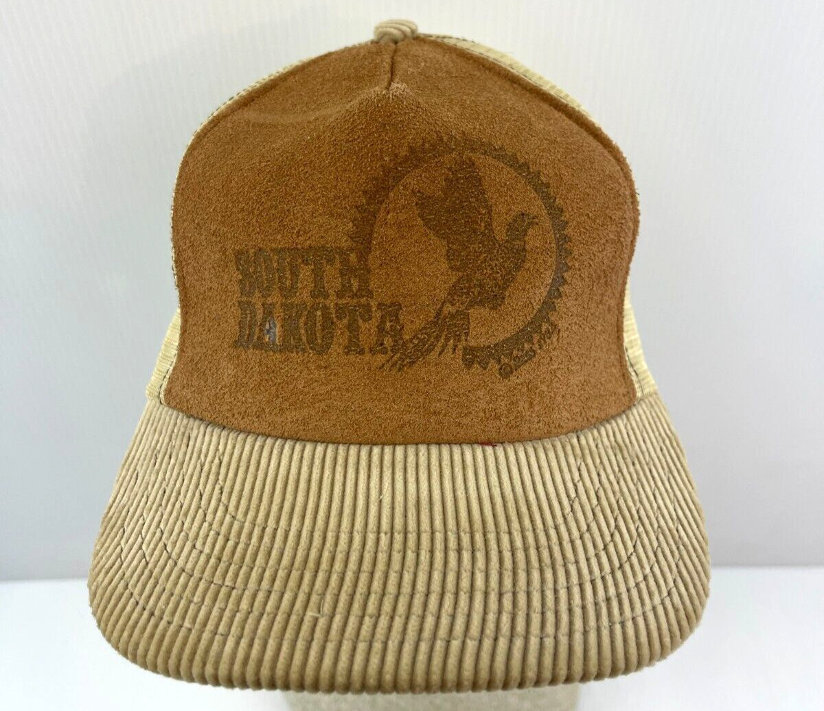 Vintage 1980s USA South Dakota Corduroy Leather Tan Mesh Sna