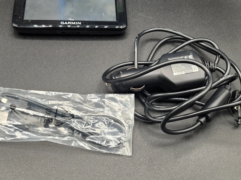 GARMIN NUVI 2455LMT GPS NAVIGATION BUNDLE - Image 3 of 4