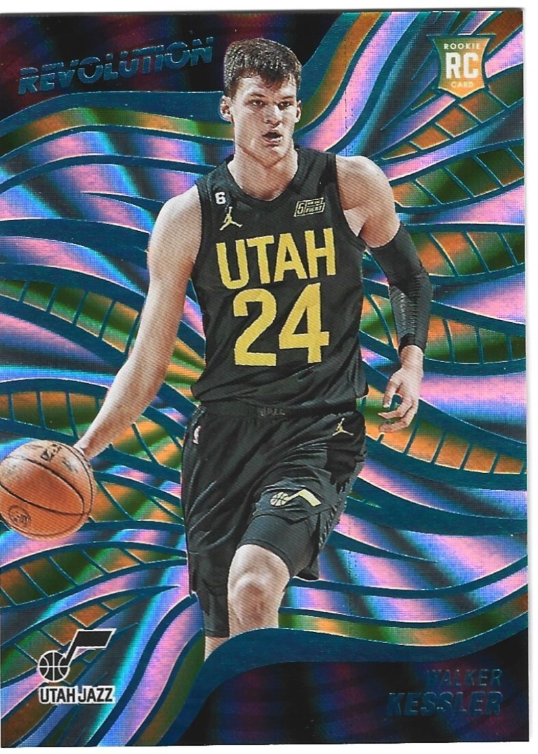 2022-23 Panini Revolution Basketball Walker Kessler Sunburst RC #137  57/75