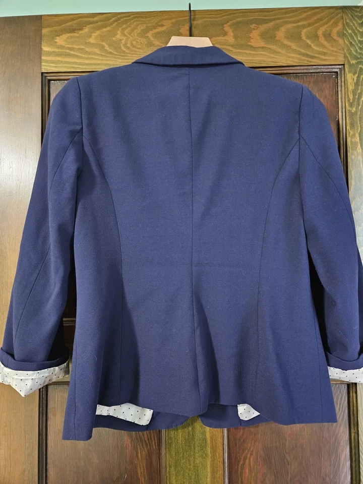 Blazer chaqueta forrada a lunares azul Kensie para mujer talla mediana Foto 2 de 3