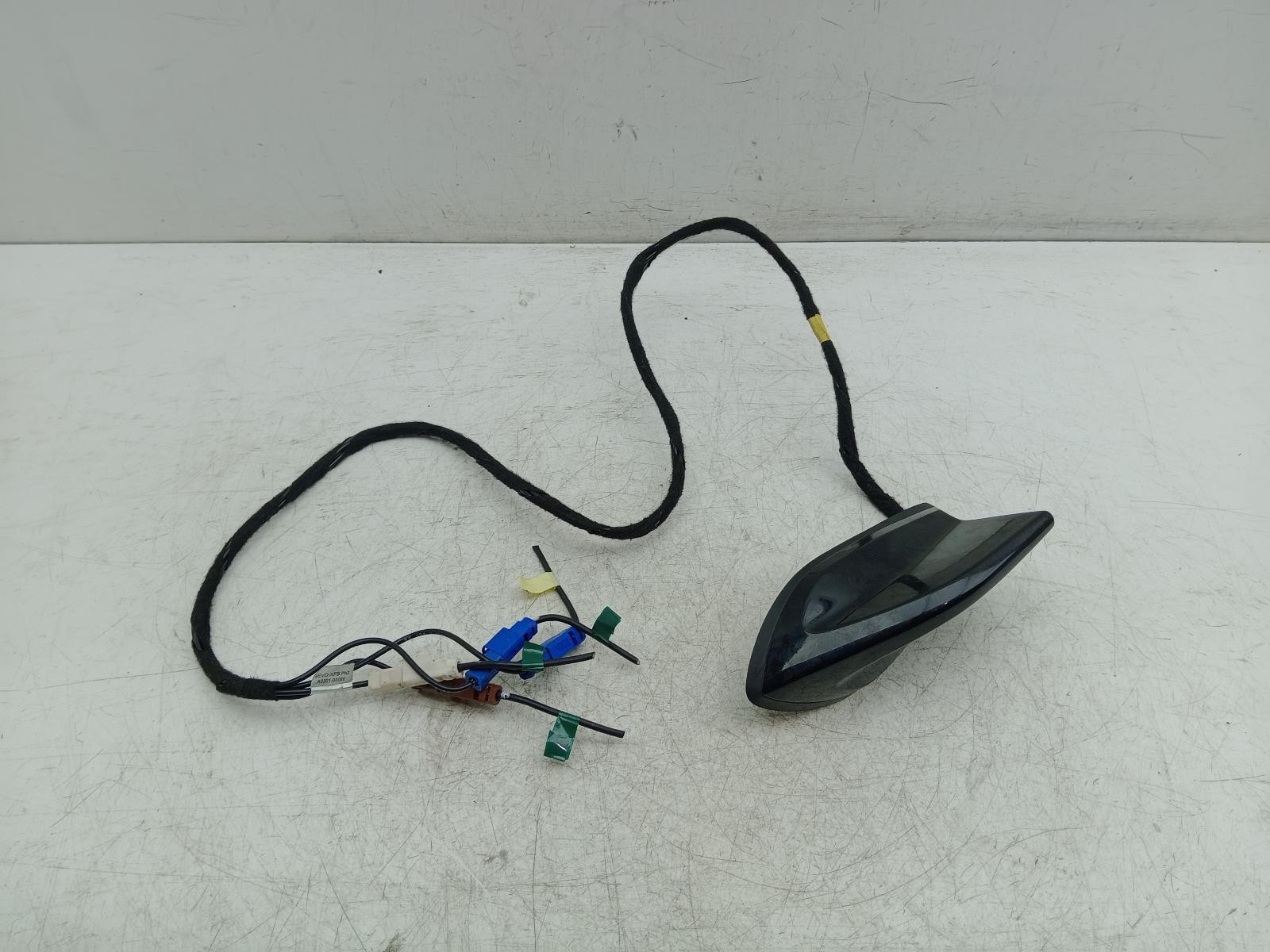 RENAULT ARKANA ANTENNA AERIAL ROOF SHARK FIN 282166508R MK1 2020 - 2025