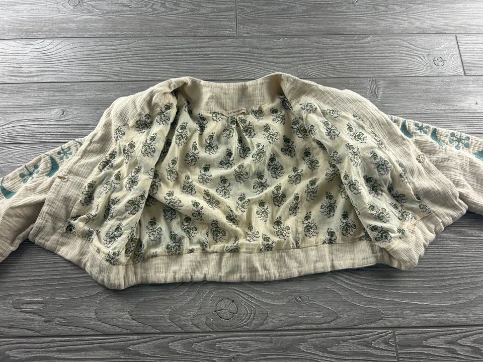 Soft Surroundings Jacket Womens Medium Ivory Blue Embroidered Floral Cropped - Image 3 of 4