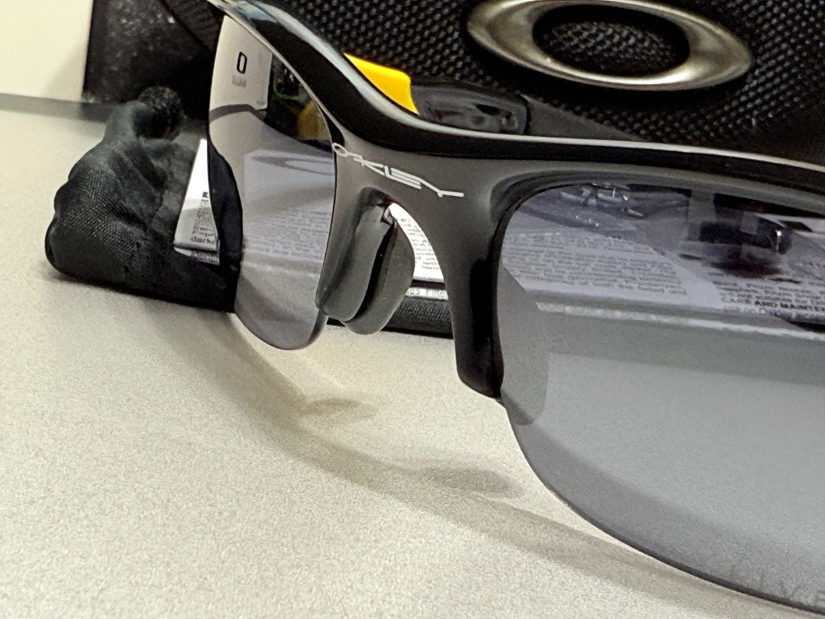 Oakley Livestrong Flak Jacket 1.0 Jet Black frame w/ Black Iridium