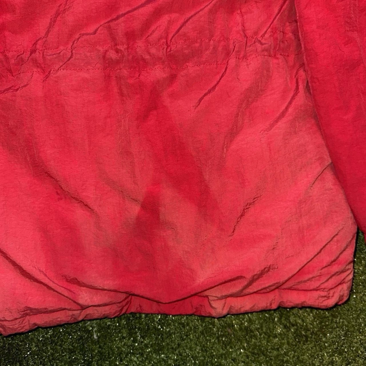 vintage 1990s Marlboro Country Red Puffer Hooded Parka size L - product detail image 5