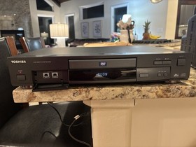 Toshiba SD-2300 NUON Video Game Console & DVD Player . Working Atari jaguar rare