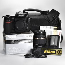 Nikon D300S DSLR Camera 12.3MP 18-270mm lens HD Video